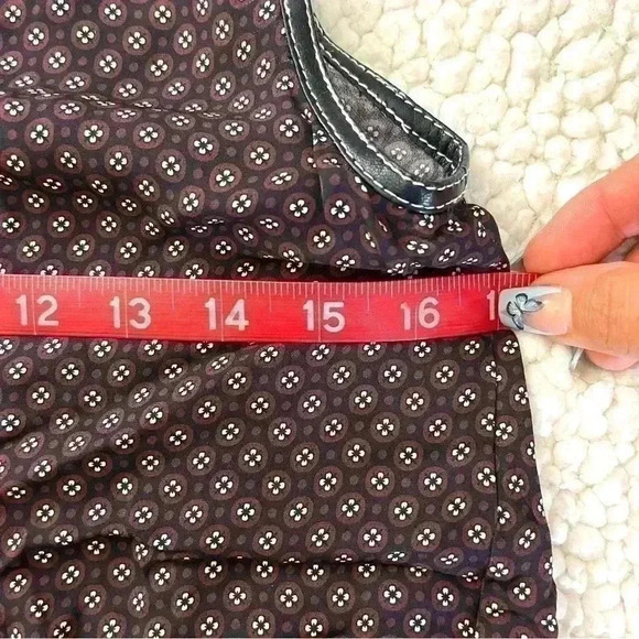 Theory Black & Black 100% Silk w/ Lambs Accent Sleeveless Tank Blouse Size P/TP - Picture 14 of 14